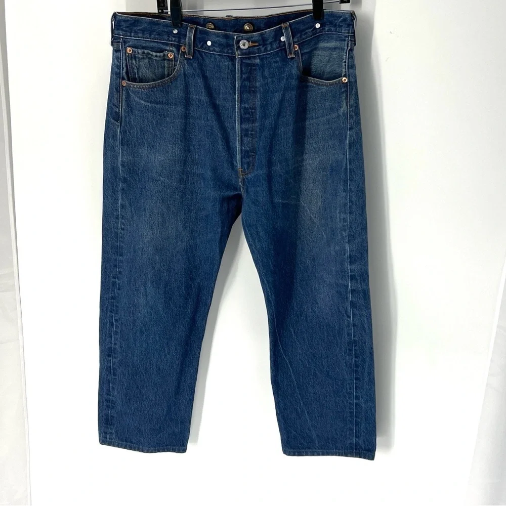 Levi’s 501 button fly jeans men’s 38X31 read description